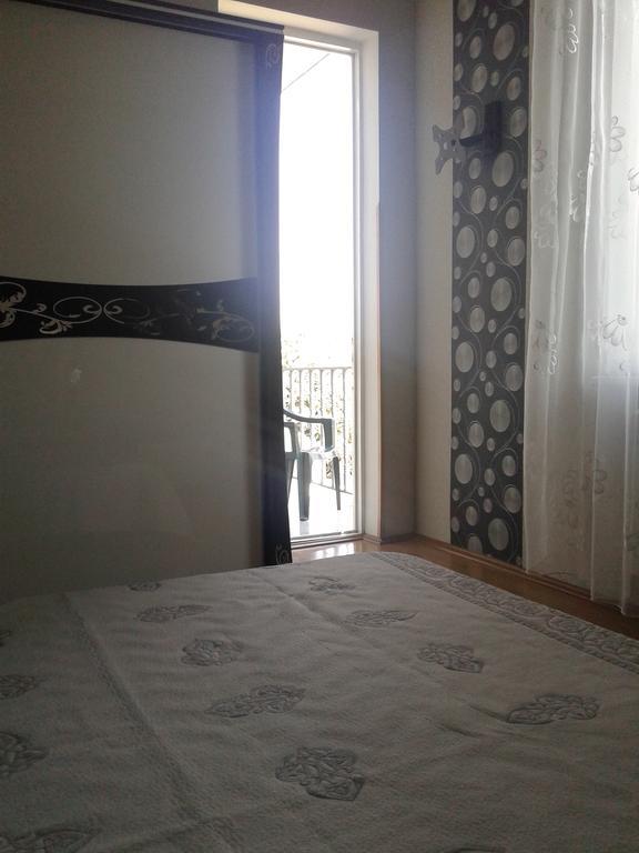 Bajo Guest House Kutaisi Habitación foto