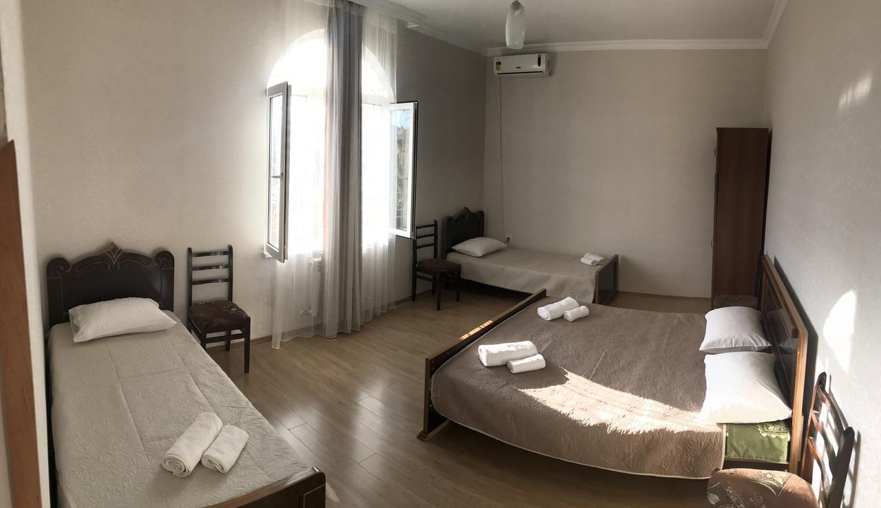 Bajo Guest House Kutaisi Exterior foto